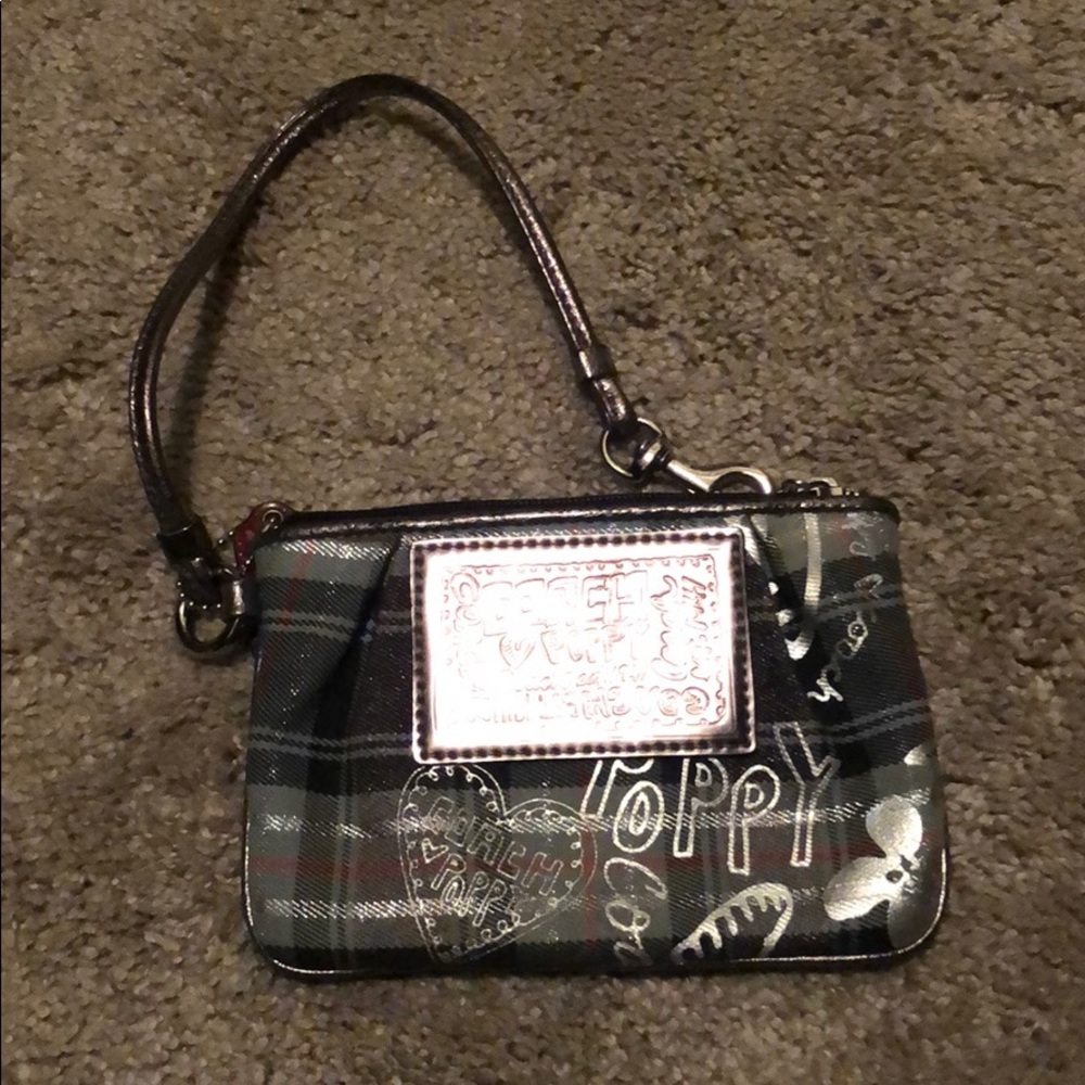 Coach Poppy Wristlet